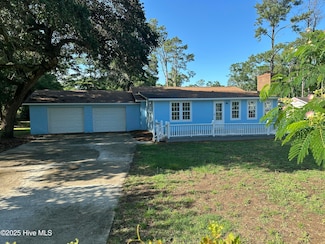 4735 Cedar Ln SW, Ocean Isle Beach, NC 28469