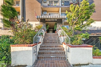 365 Burchett St Unit 318, Glendale, CA 91203