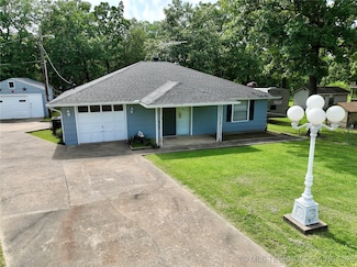 308 Main St, Eufaula, OK 74432
