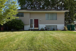 6008 W Okanogan Loop, Kennewick, WA 99336