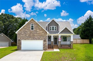 128 Carlissa Ct, Easley, SC 29640