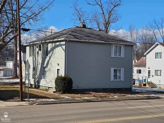 215 N Shiawassee St, Owosso, MI 48867