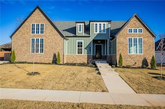 810 Greenhorn St, Centerton, AR 72719