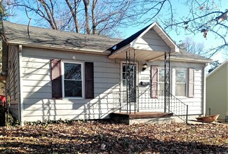 1219 N 3rd St, Boonville, IN 47601