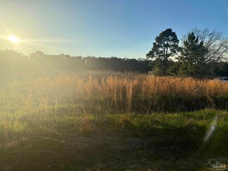 0000 W Spencer Field Rd, Pace, FL 32571