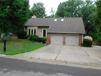 2402 S Stilwell St, Pittsburg, KS 66762