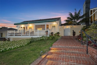 27 S La Senda Dr, Laguna Beach, CA 92651