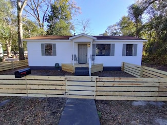 39 Mc Millan St, Bamberg, SC 29003