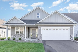 5035 Dale Ridge Rd, Woodbury, MN 55129