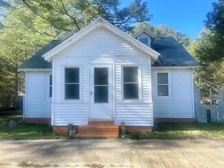 20382 Deep Creek Rd, Onancock, VA 23417