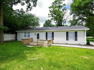 9605 N Michigan Rd, Fairland, IN 46126