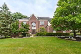 2785 Walnut Ridge Dr Unit 40, Ann Arbor, MI 48103