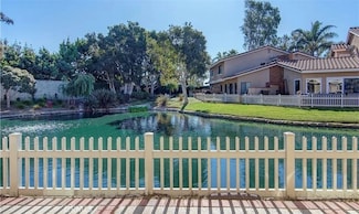 7966 Moonmist Cir, Huntington Beach, CA 92648