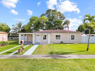 14761 Pierce St, Miami, FL 33176