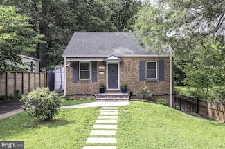 4741 20th St N, Arlington, VA 22207