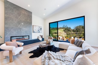 1890 Lawndale Rd, Kenwood, CA 95452