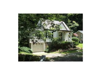 558 Brown Ave, Turtle Creek, PA 15145