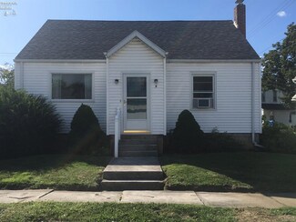 9 Ash St, Tiffin, OH 44883