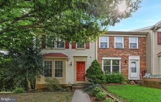 3759 Mazewood Ln, Fairfax, VA 22033
