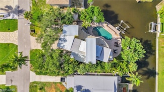 196 Dundee Rd, Fort Myers Beach, FL 33931