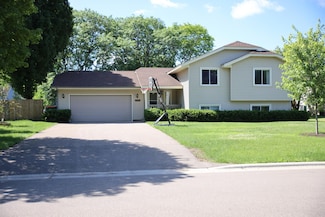 3930 99th Ave NE, Circle Pines, MN 55014