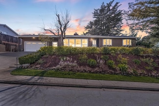 2066 Queens Ln, San Mateo, CA 94402