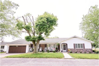 306 S Schug St, Berne, IN 46711