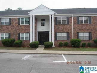 1935 Shades Cliff Terrace Unit C, Birmingham, AL 35216