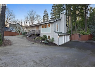 4361 Southshore Blvd, Lake Oswego, OR 97035