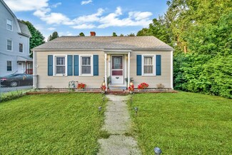 17 Derby St, Worcester, MA 01604