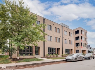 319 E 16th St Unit 207, Indianapolis, IN 46202