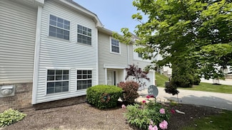 365 Jennifer Ln Unit 3, Brookfield, WI 53045