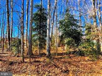 105 Confederate Cir, Locust Grove, VA 22508