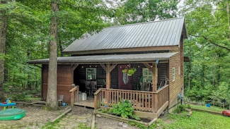 500 Clark Rd, Irvine, KY 40336