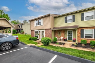 13360 Hiddencrest Ln Unit 141, Ballwin, MO 63021