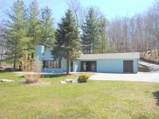 10395 E 665 S, Wolcottville, IN 46795