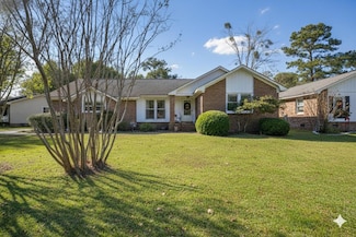 111 Sandtrap Rd, Summerville, SC 29483
