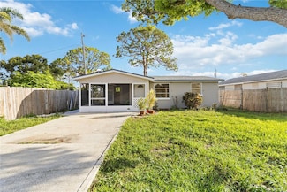 306 E Langsner St, Englewood, FL 34223