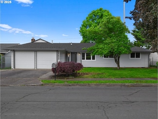 24033 SE Oak St, Gresham, OR 97030