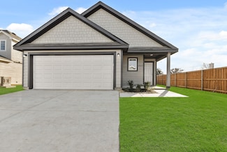 2445 Dahlia Dr, Fort Worth, TX 76123
