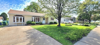 8209 Central Ave, Burbank, IL 60459