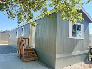 675 Kiowa Ave Unit 3, Bennett, CO 80102