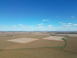 1175th Road Unit Earlville il, Earlville, IL 60518