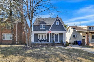 2218 Jackson Blvd, Cleveland Heights, OH 44118