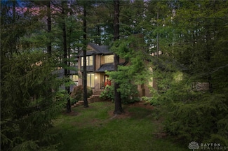 1690 Cedar Ridge Dr, Spring Valley, OH 45370