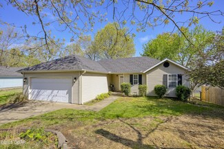 404 E Daugherty Rd, Neosho, MO 64850