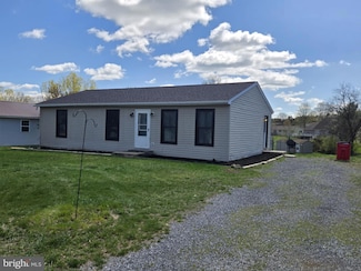 4202 Heiple Ct, Greencastle, PA 17225