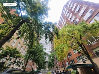 12 Beekman Place Unit 1A, New York, NY 10022