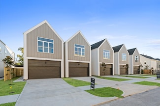 1016 Patton St, Houston, TX 77009
