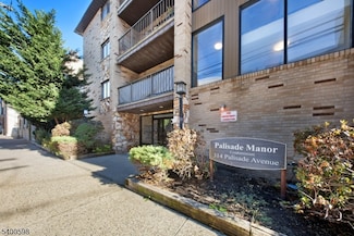 314 Palisade Ave, Cliffside Park, NJ 07010